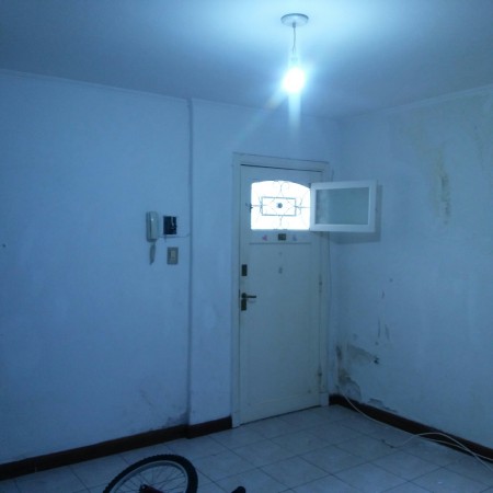 PH 3 AMBIENTES CON PATIO. POR PASILLO.  VENDIDO!!!!!