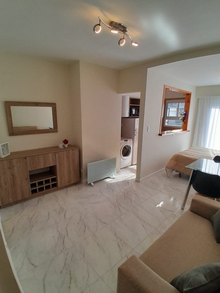 AMBIENTE EXTERNO CON BALCON. VENDIDO!!!!!!!